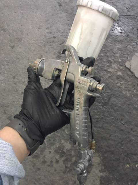 加圧カップスプレーガン